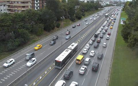 Acıbadem Köprüsü D100  