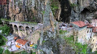 Trabzon Sümela Manastırı Havadan Kamera İzle