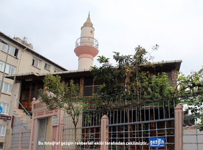 İstanbul Fatih Küçükbaşı Hacı Hüseyin Ağa Cami Nerede Nasıl Gidilir Yol Tarifi