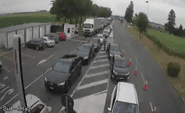 Sid Tovarnik   2025 Live  Kamera