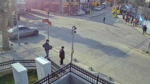 Arnavutköy Hadımköy Meydanı   Izle