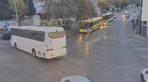 Bursa Polis Okulu Kavşağı Canlı izle
