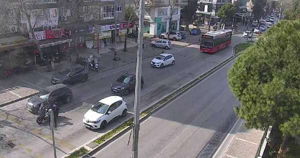 Bornova Stadyum Kavşağı İzmir Canlı izle