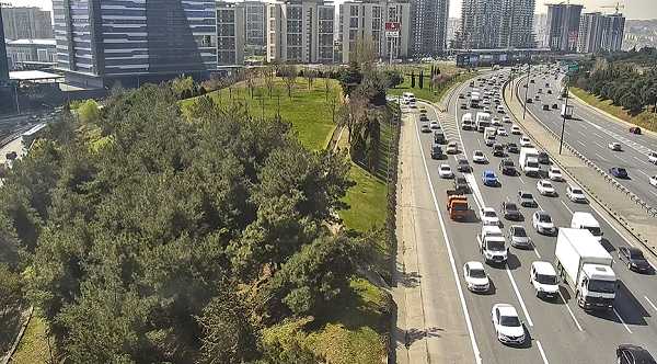 Hasdal Kemerburgaz Yol Ayrımı  