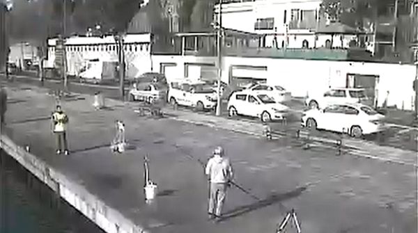 Sarıyer Emirgan Sahil Yolu  