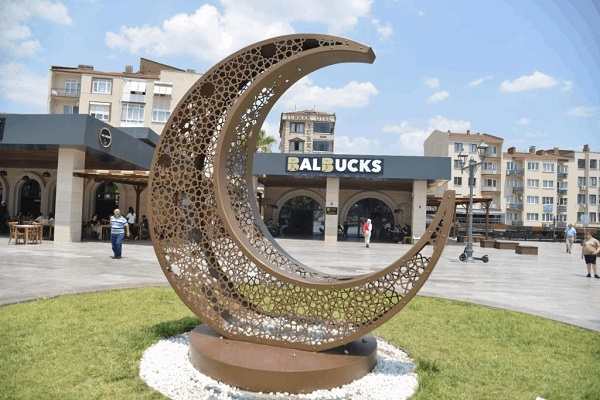 Balıkesir Zağnos Paşa Cami Meydanı  